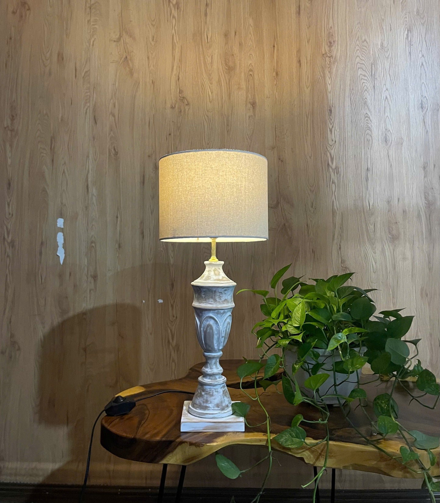 Château Blanc – Artisan Classic Table Lamp | French Vintage Style