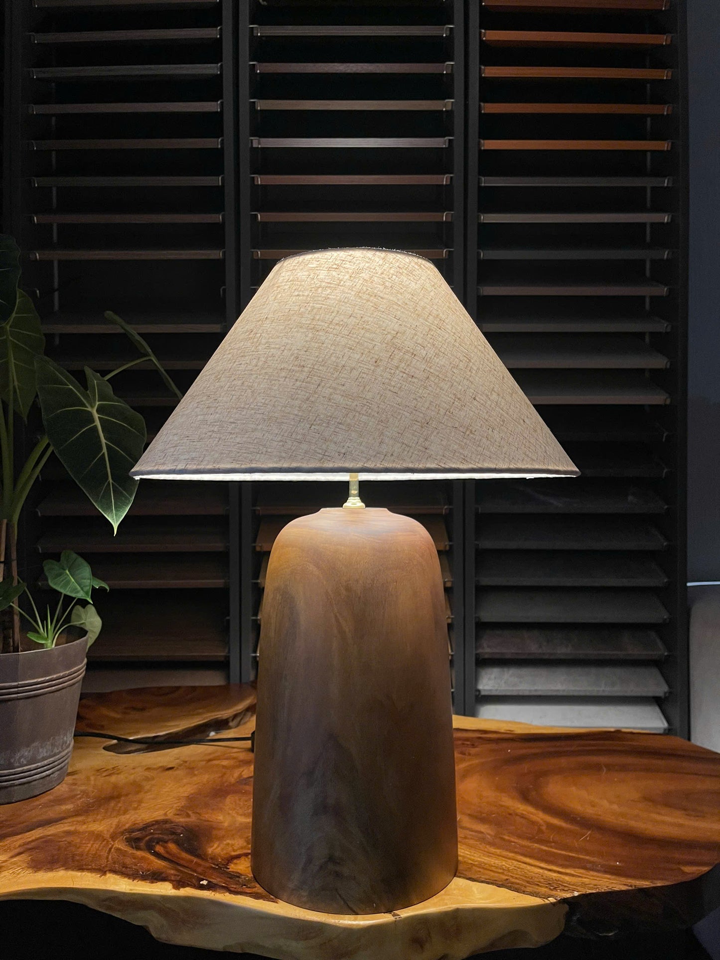 Calm Bell – Minimalist Wooden Table Lamp | Zen Decor
